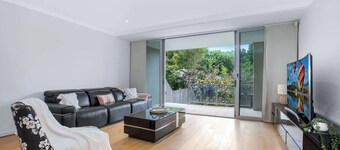 Wonderful Warrawee with Parking and backyard