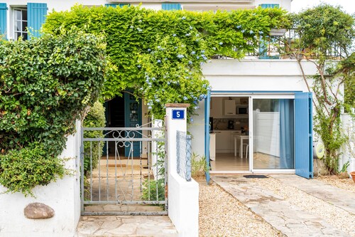 Chambre d'hôtes 'Chambre Indépendante, Tout À Pied' avec jardin partagé et Wi-Fi