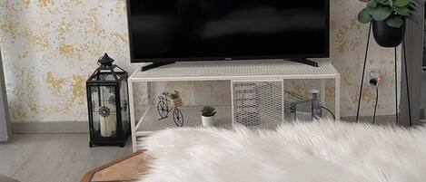 Apartment, 1 Bedroom, Accessible, Smoking | Room amenity
