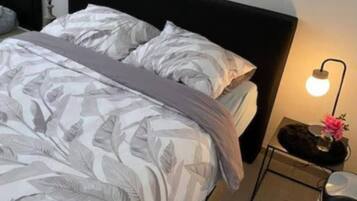 Apartment, 1 Bedroom, Accessible, Smoking | 1 bedroom