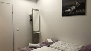 1 soverom, strykejern/-brett, wi-fi og sengetøy