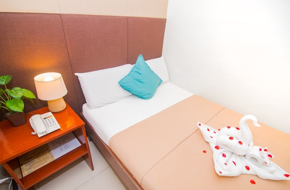 Chambre simple | AccĂšs au Wi-Fi (inclus), literie fournie