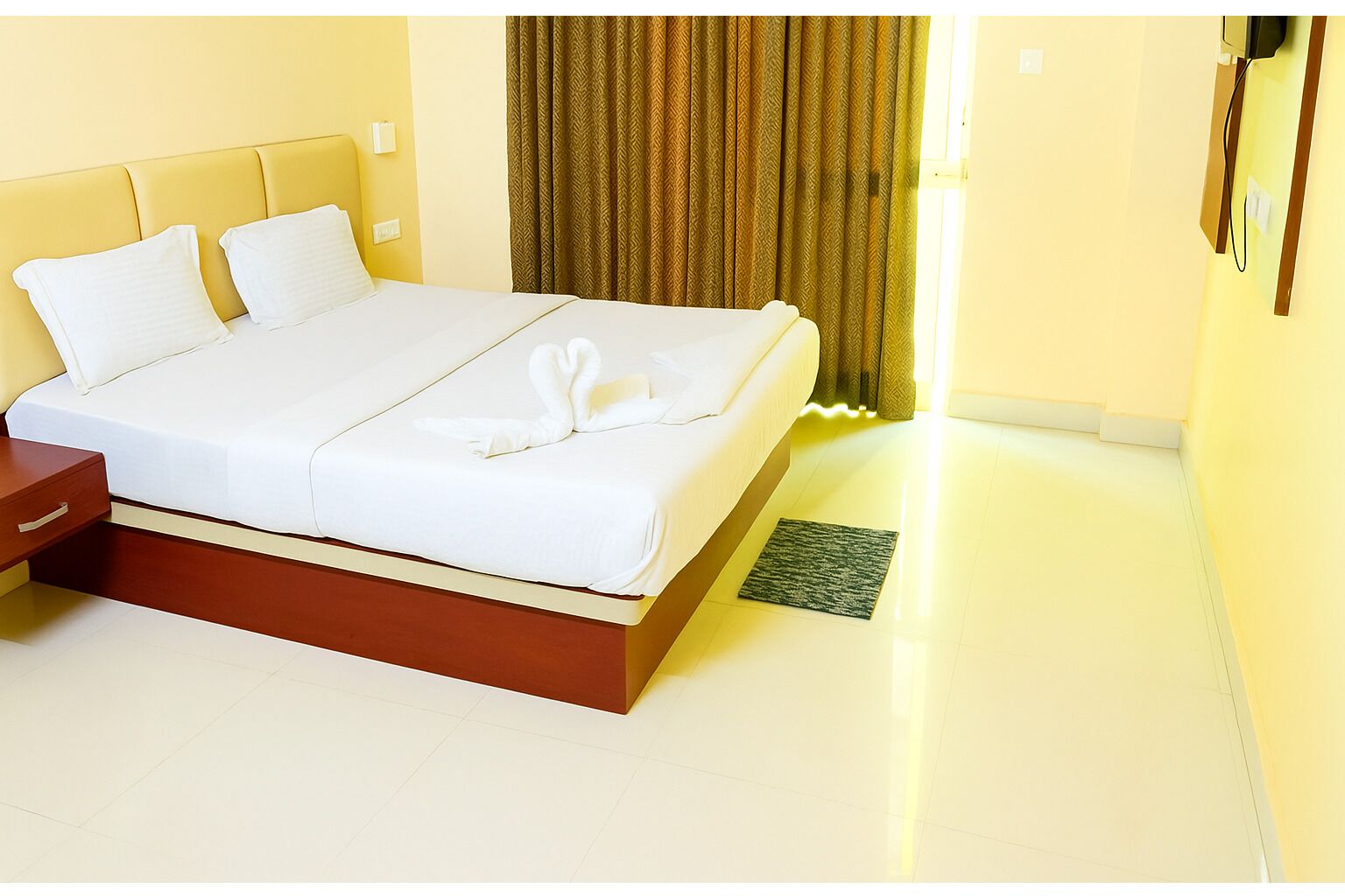 Hypoallergeen beddengoed, een bureau, geluiddichte muren, gratis wifi