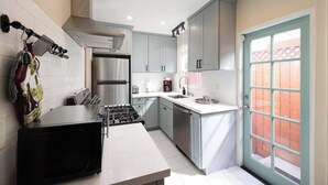 Private kitchen - Main Home & Guest House | Dining On The Patio! (San Diego)