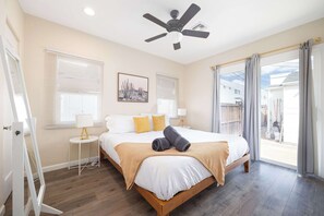 3 chambres, fer et planche à repasser, lit de bébé portatif, Wi-Fi