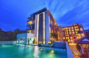 Exterior - 1BR Condo with Pool Gym C238 (Sa Khu)