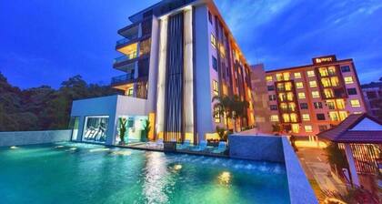 1BR Condo with Pool Gym C238