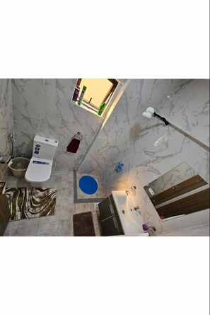 Towels, toilet paper - Affordable Studio in Syokimau - Near SGR & JKIA (Nairobi)