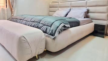 1 habitación, tabla de planchar con plancha, wifi y ropa de cama