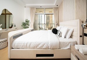 1 habitación, tabla de planchar con plancha, wifi gratis y ropa de cama 