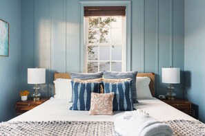 6 chambres, fer et planche à repasser, lit de bébé portatif, Wi-Fi