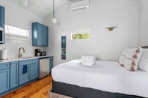 1 bedroom, iron/ironing board, travel crib, WiFi