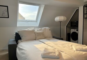 1 bedroom, WiFi, bed sheets