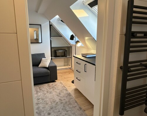 Cozy Design Top-Floor Studio in Karlsruhe-Mühlburg – APOLONIAliving