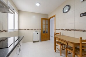 Fridge, microwave, coffee/tea maker, electric kettle