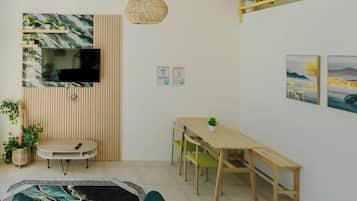Villa, vista al jardín | Área de sala de estar