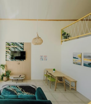 Vila, vista para o jardim | Área de estar