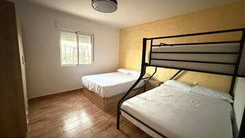 3 bedrooms, WiFi, bed sheets