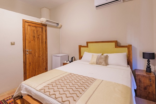 Standard Oda, Bahce Manzarali - 108 | Premium bedding, minibar, desk, WiFi (free)