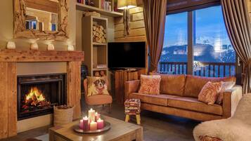 Télévision, cheminée