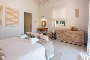 In-room safe, blackout curtains, iron/ironing board, free WiFi - Villa Bettina (Corfu)