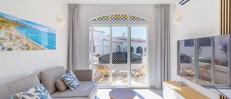 تلفزيون ذكي