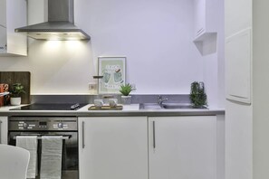 Studio, Non Smoking | Private kitchen
