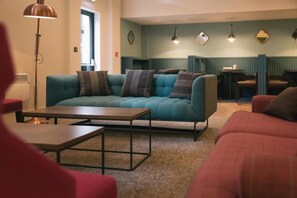 Lobby sitting area - Student Only Picturehouse Apartments (Exeter)
