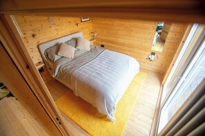 1 bedroom, WiFi, bed sheets, wheelchair access