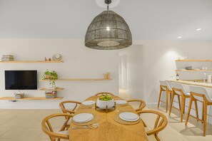 Dining - Palma Serena Condo, Resort Pools & Near Coco Beach (Playas del Coco)