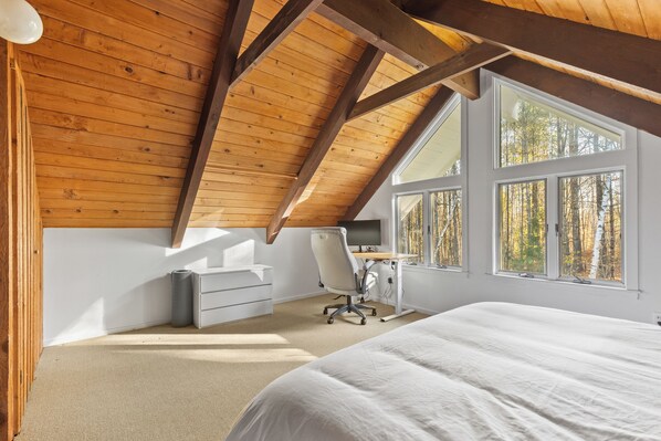 4 habitaciones, escritorio, wifi gratis y ropa de cama