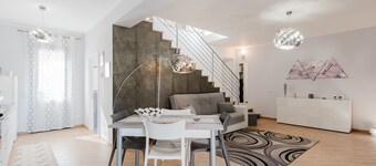 Villa 'Baronehome' con vistas a la montaña, jardín privado y aire acondicionado