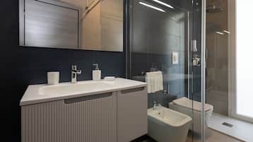 Towels, soap, shampoo, toilet paper