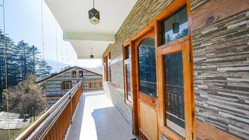 Family Studio, Balcony, Mountain View | Egyptian cotton sheets, premium bedding, down duvets, memory-foam beds