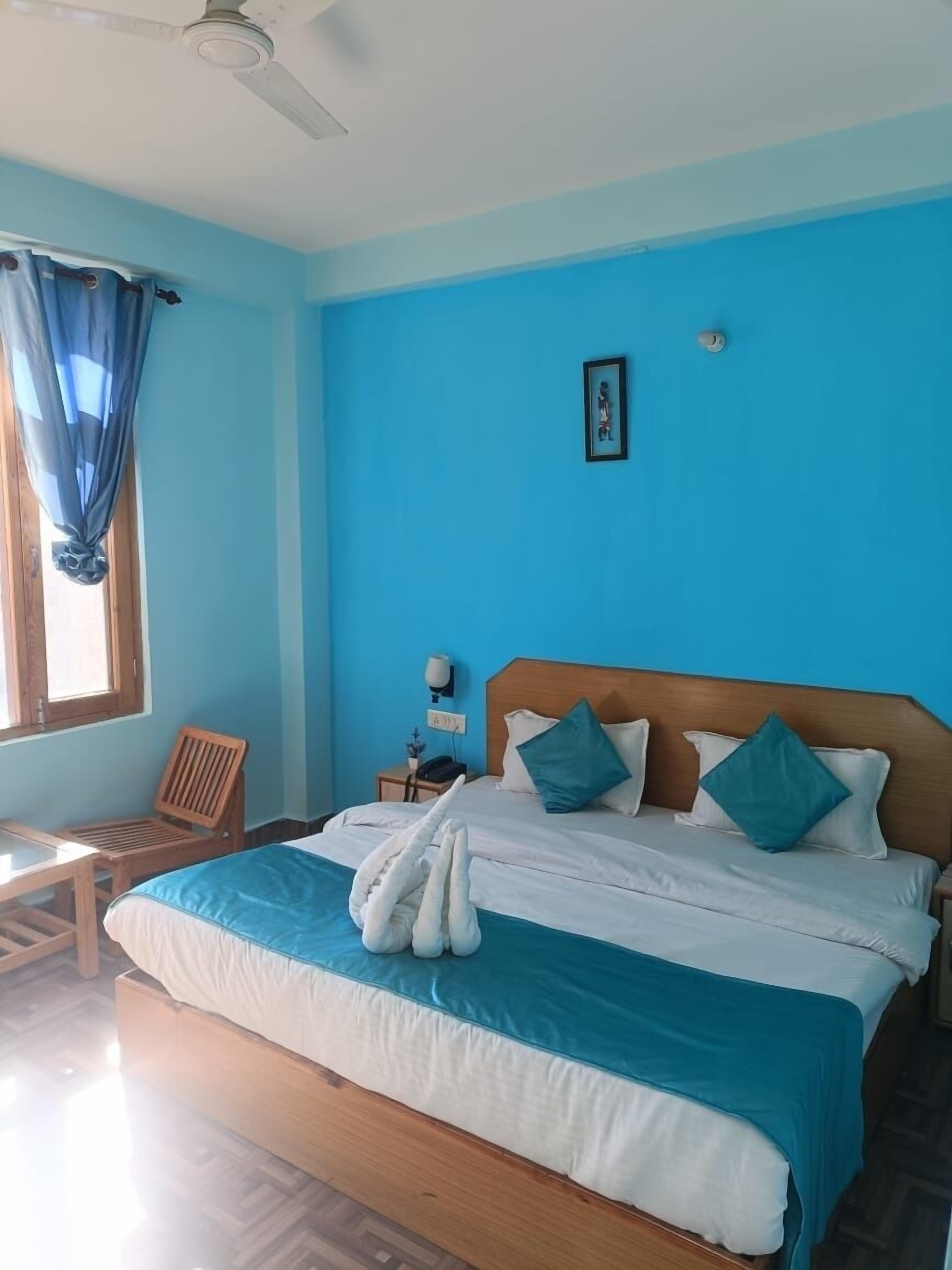 Superior Double Room, Mountain View | Egyptian cotton sheets, premium bedding, down duvets, memory-foam beds