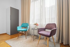 Villa | Desk, laptop workspace, iron/ironing board, free WiFi