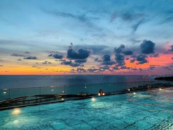 Outdoor pool - Horizon Apartment - Sunset & Firework Phu Quoc (Phu Quoc Island)