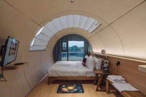 Klassieke kamer, niet-roken | Een bureau, een laptopwerkplek, gratis wifi, beddengoed