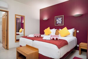 Iron/ironing board, free WiFi, bed sheets, wheelchair access