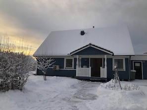 Deluxe House, 4 Bedrooms, Garden View - Villa Tina (Hammarstrand)