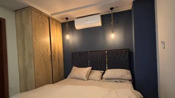 1 chambre, fer et planche à repasser, Wi-Fi, draps fournis