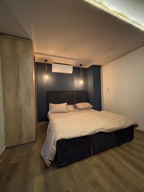 1 bedroom, iron/ironing board, WiFi, bed sheets - Modern 1BHK Retreat Gulberg Heights Islamabad (Islamabad)