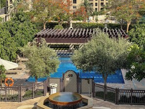 2 outdoor pools -  Durrani Homes - Azure 2BR with Burj Khalifa and Fountain View (Dubai)