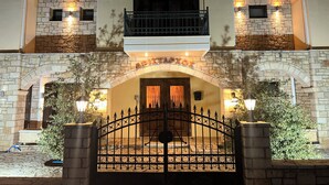 واجهة المنشأة