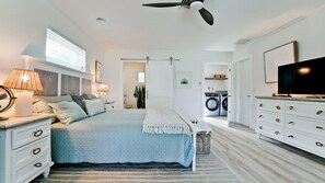 4 bedrooms, desk, iron/ironing board, WiFi