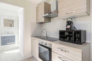 Private kitchen - Cozy Apartment 1br/2p - Central Cannes (Cannes)