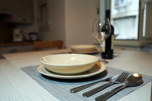 Dining - 5 minutes from the archaeological museum and historic center (Napoli)