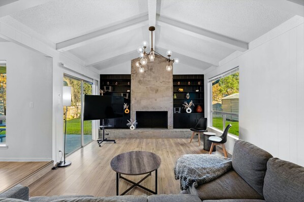 Fernseher, Videospiele, Arbeitsbereiche