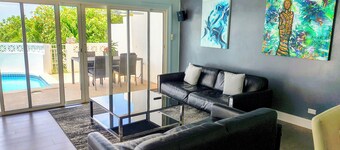 New Listing, Exceptional 3 bed & bath with private pool in Pelican Cove