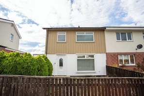 Exterior - Peaceful and serene setting while being centrally located (Blackhill)